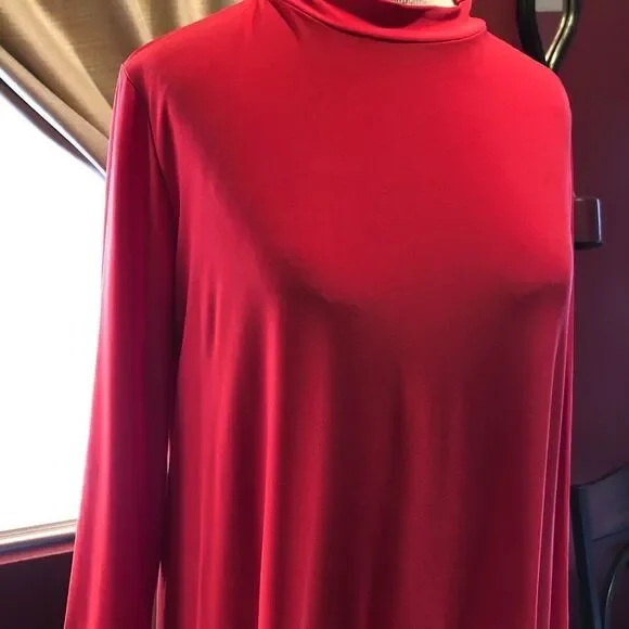 Simple and elegant red dress - Picture 4 of 5